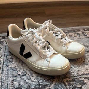 Veja White and Black Casual Sneakers